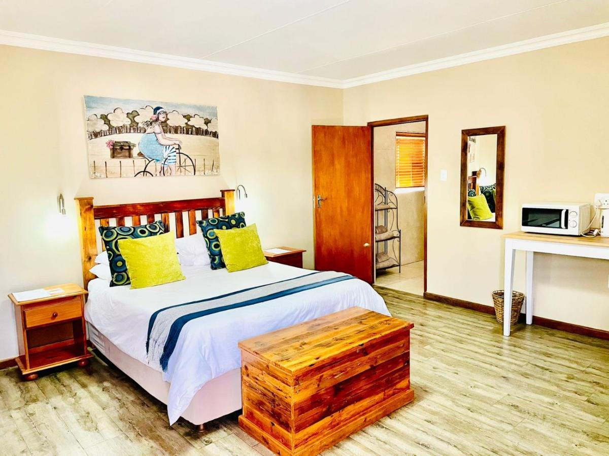 Villa Travalia Guest Farm Nelspoort Esterno foto