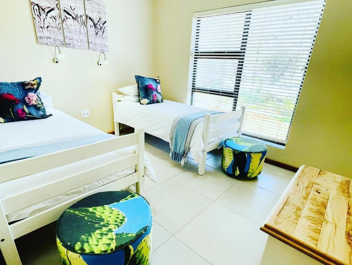 Villa Travalia Guest Farm Nelspoort Esterno foto