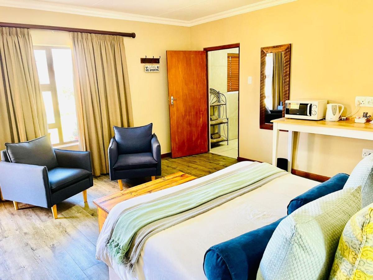 Villa Travalia Guest Farm Nelspoort Esterno foto
