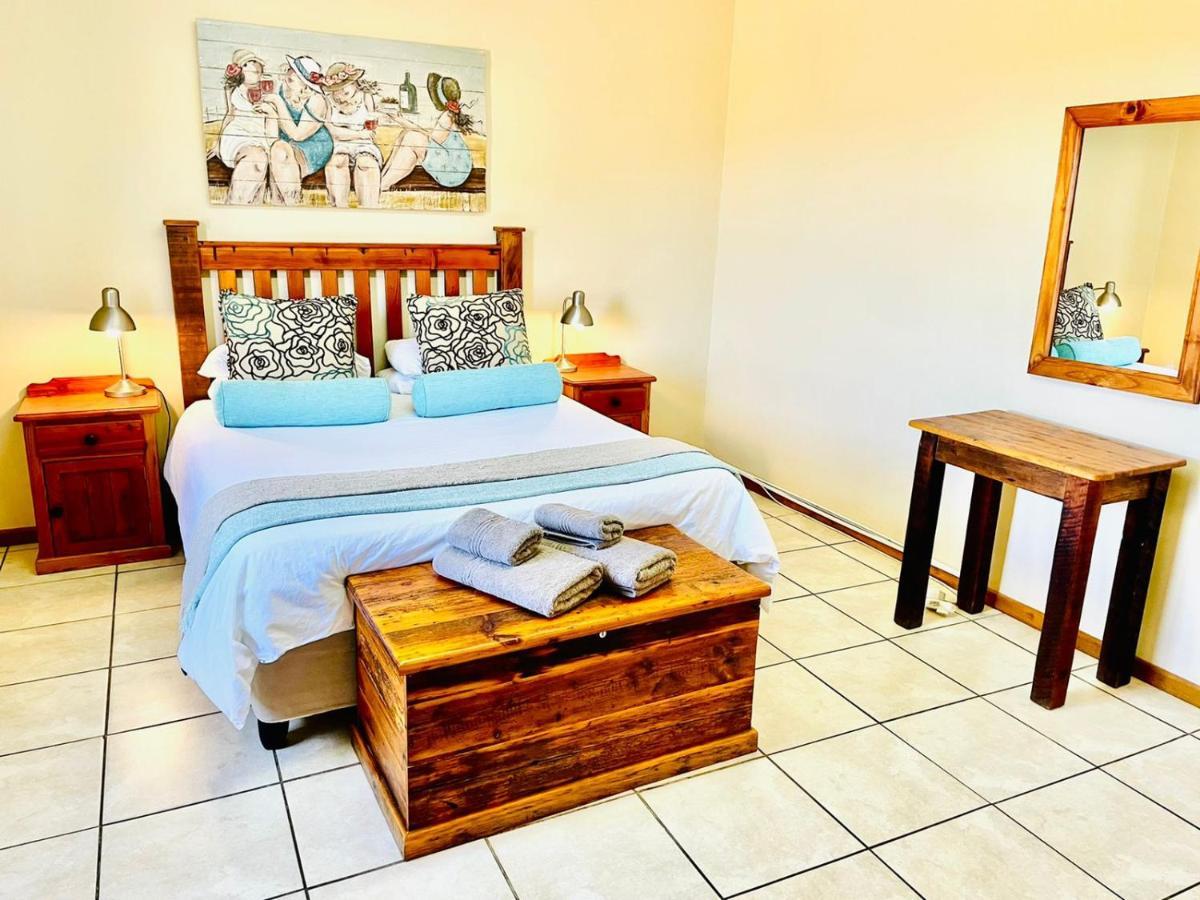 Villa Travalia Guest Farm Nelspoort Esterno foto